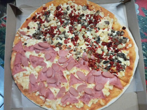 D mari's Pizza