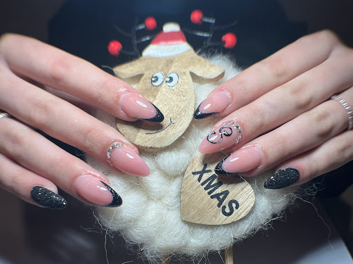 J'adore Nail Design - Visual