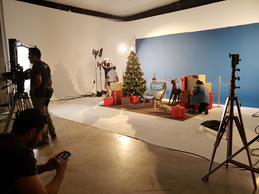Public Studio - Visual