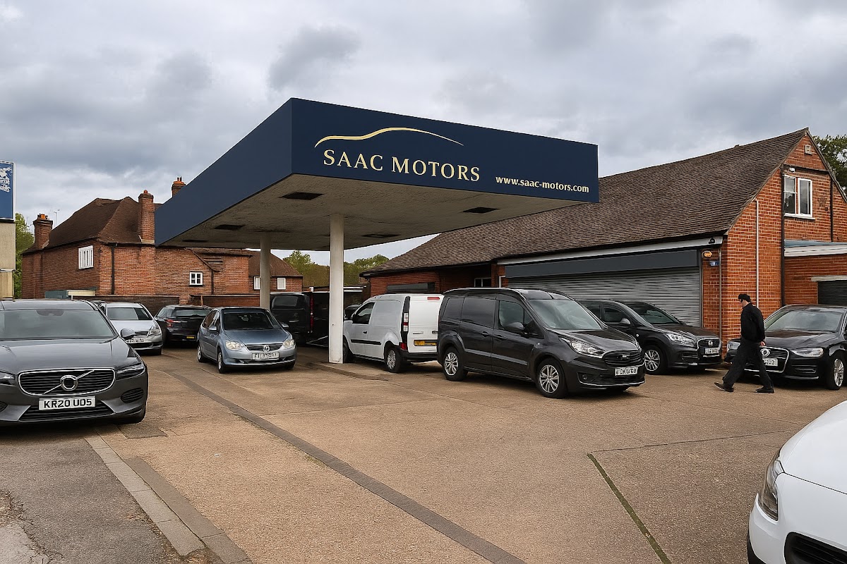 SAAC Motors