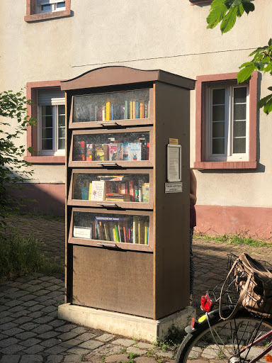 Öffentliches Bücherregal Feudenheim