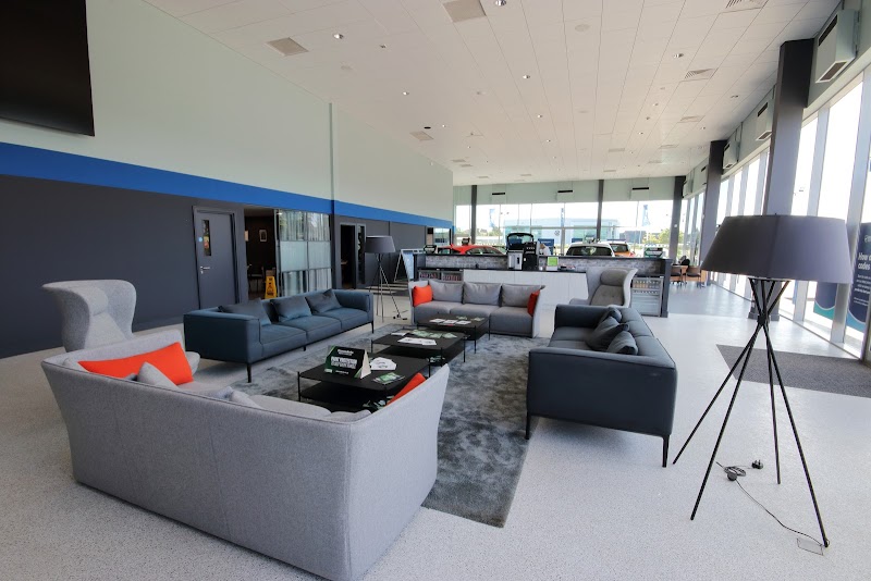 Vertu Nissan Tamworth photo 3