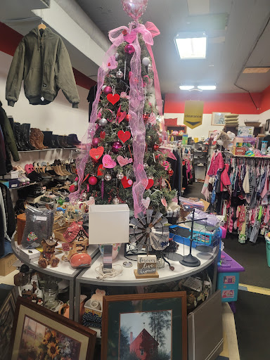 Finders Keepers Thrift & Consignment Store - Thumbnail