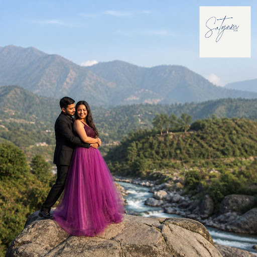 Jammu’s mountains, rivers and gardens create a dreamy backdrop for every pre wedding photoshoot.… post image