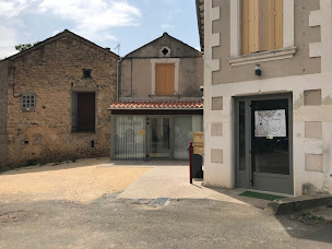 Photo n°2 de Emeline Beau à Iteuil (Podologue)