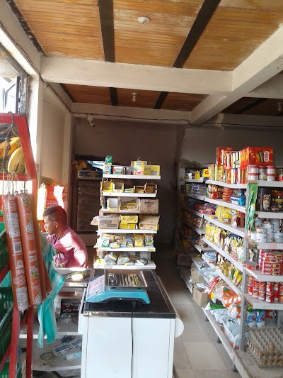 Photos of Supermercado 13 Mayo