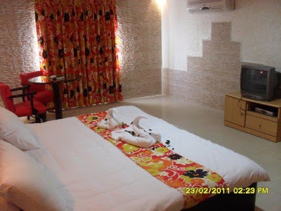 Photos of Afamia