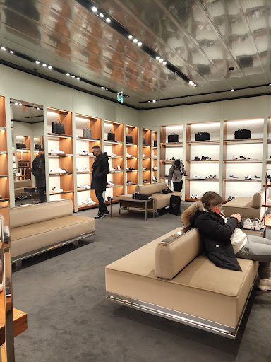 Prada Leccio - Visual
