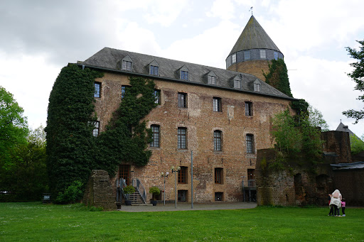 Tourist-Information Burg Brüggen