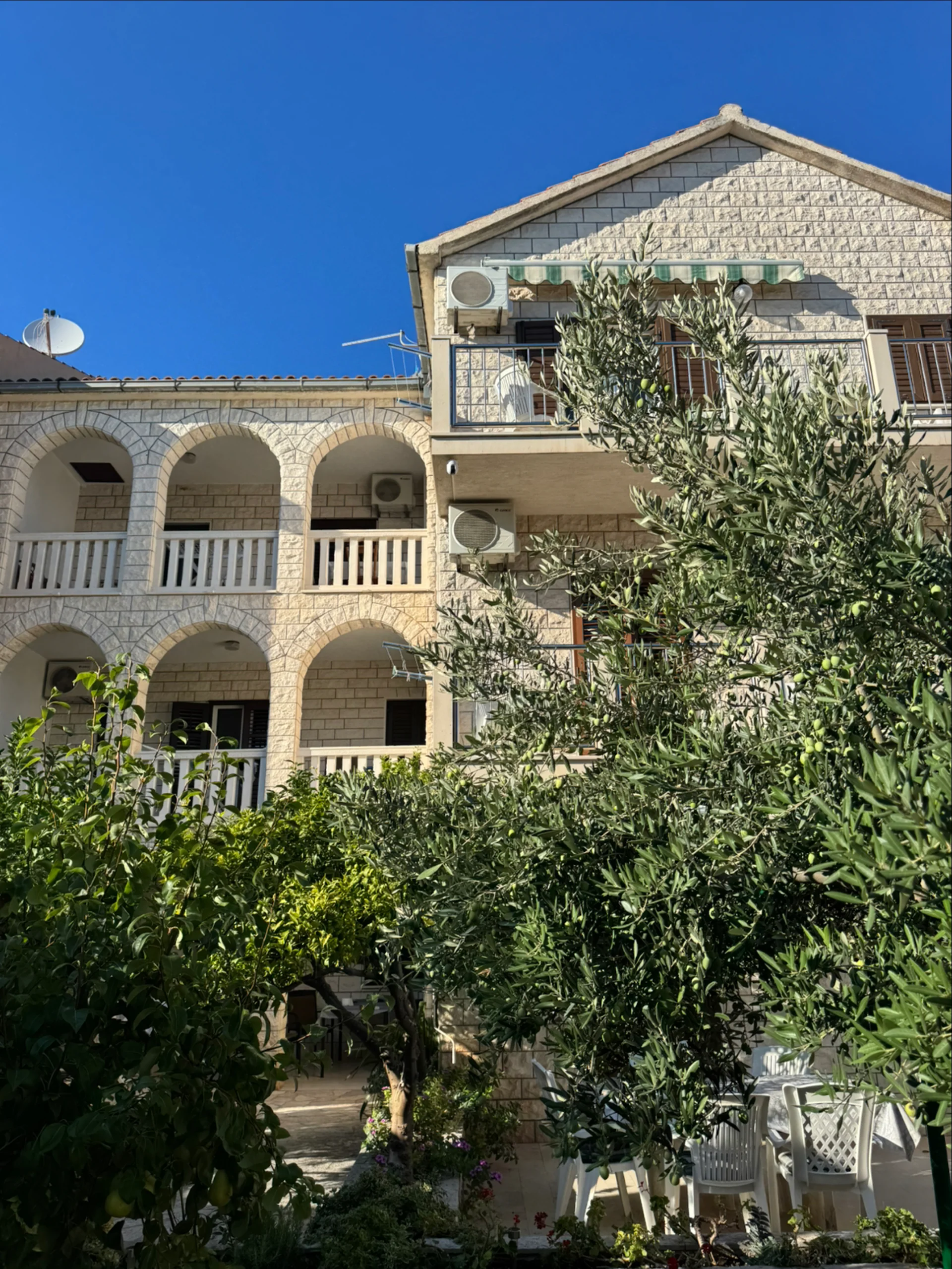 Apartmani LaLu Bol