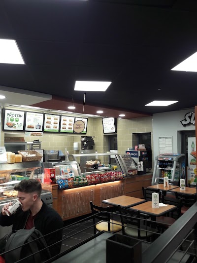 Photos of Londis & Subway Sandwich Bar