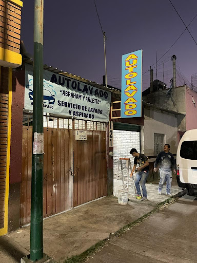 Autolavado Abraham y Arlette Gallery - Mexico