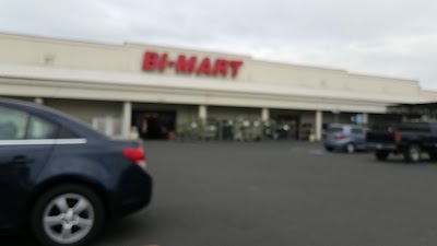 Bi-Mart Membership Discount Stores