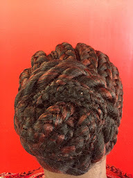 Photo n°22 de COIFFURE AFRO DRAMEY STYLE à Nanterre (Maquilleur.euse)