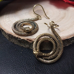 Photo n°24 de Shakti-Bijoux Ethniques-Accessoires de Mode à Le Puy-en-Velay (Magasin de vêtements pour femmes)