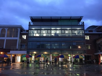 Photos of Lincoln School