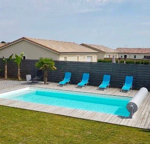 Photo de Piscine coque Discount Haut de France à Anstaing (59152)
