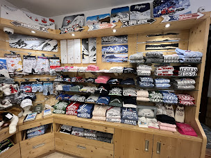 Photo n°28 de Aux Névés à Megève (Boutique de cadeaux)