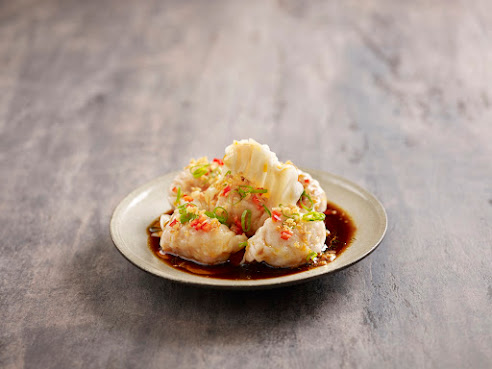 Le Shrimp Noodle Bar @ The Americana at Brand by null