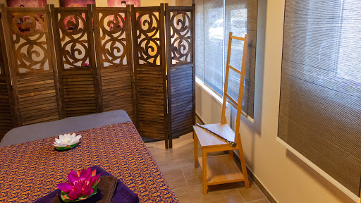 Nuy Thai Massage - Thumbnail