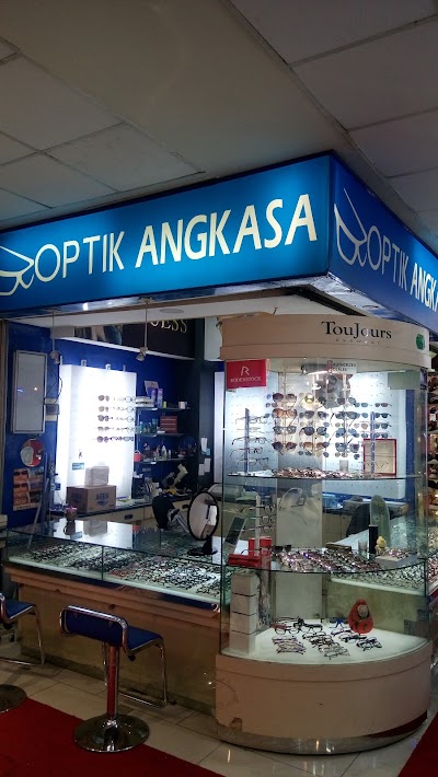 Photos of Optik Angkasa
