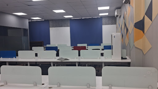 🏢 Fully Furnished Office Available on Rent – Noida Sector 59