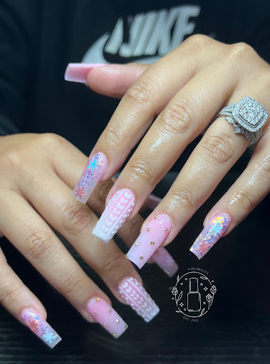 Lash Luxe Nails