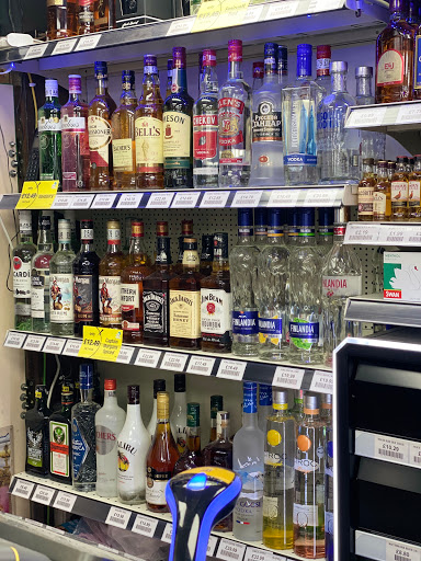 SRS Stores - Visual