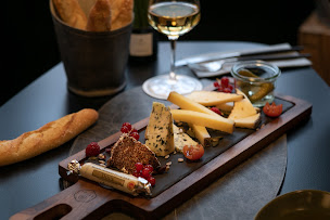 Photo n°54 de 🍷 Le Bistrot des Prés Verts à Châteauneuf ⚠️ Réservations max 5 personnes à Châteauneuf (Bar à vin)