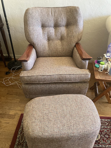 Ryan's Upholstery - Thumbnail