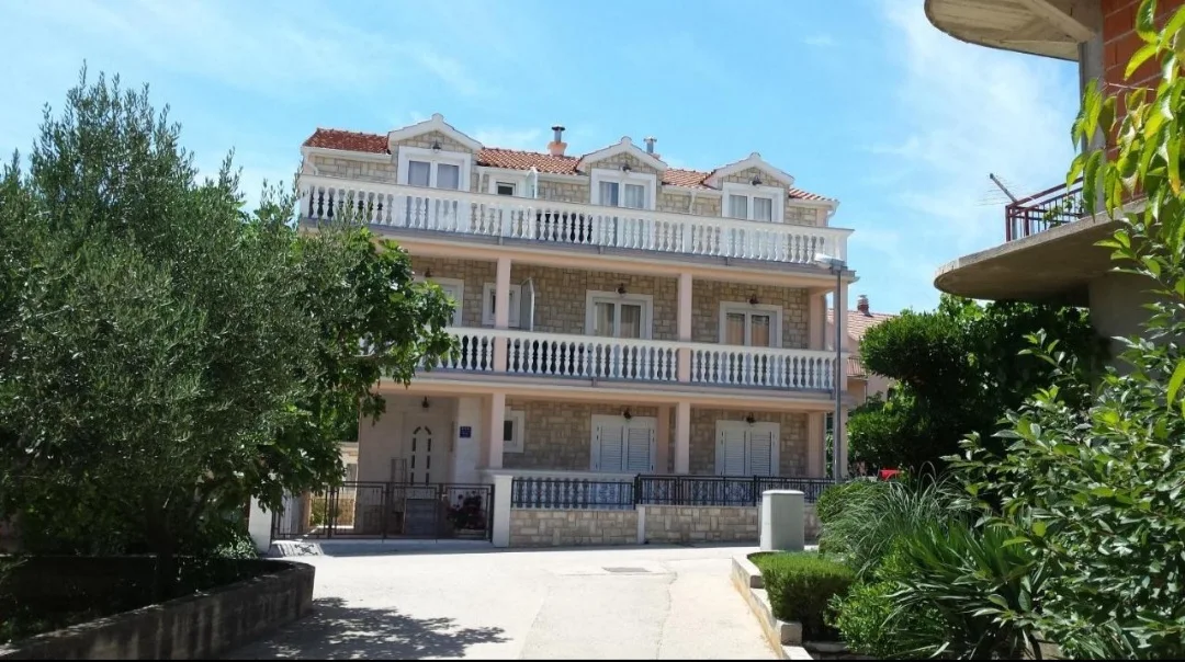 Guest House As
