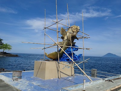Photos of Coelacanth Living Fossil Monument