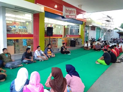 Photos of Pertamina gas stations 34.17139
