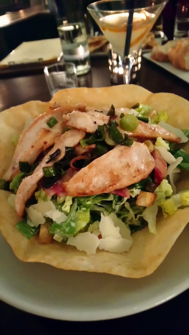 Hudson's - Metropolitan Bar & Dining