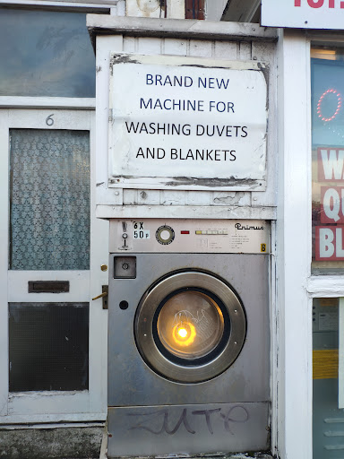 My Beautiful Launderette - Thumbnail