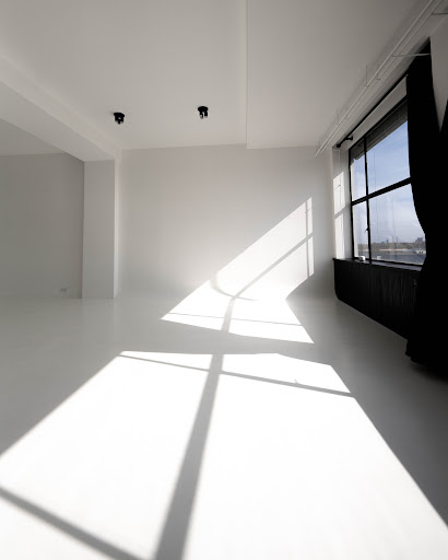 White Shadow Project - Thumbnail