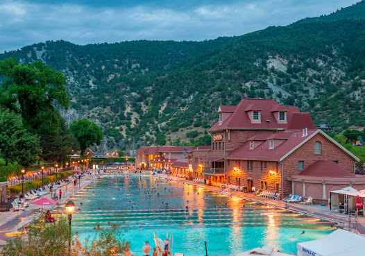 Glenwood Hot Springs Lodge by null