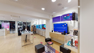 Photo n°7 de Boutique SFR Fontenay Le Comte à Fontenay-le-Comte (Opérateur téléphonique)