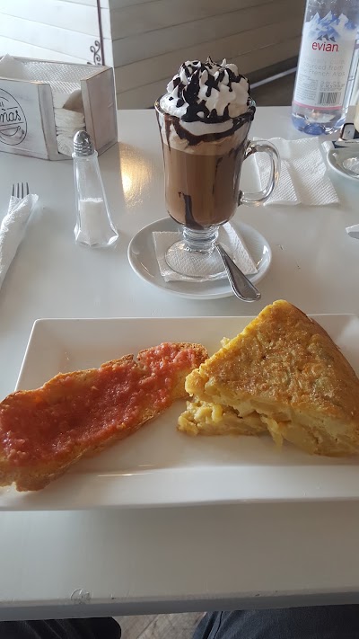 Photos of Las Le&ntilde;as