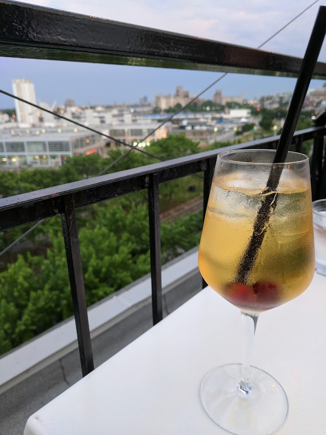 Terrasse sur l'Auberge