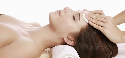 Pure Clover Skin Spa - Thumbnail