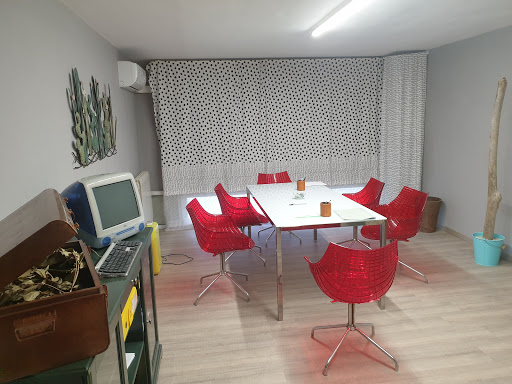 Agenzia Immobiliare Valpescara Gallery - Italy
