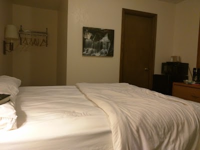 Photos of Alger Falls Motel
