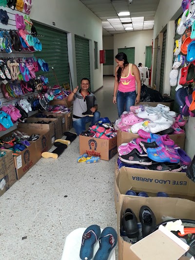 Photos of Caicedo Square Mall