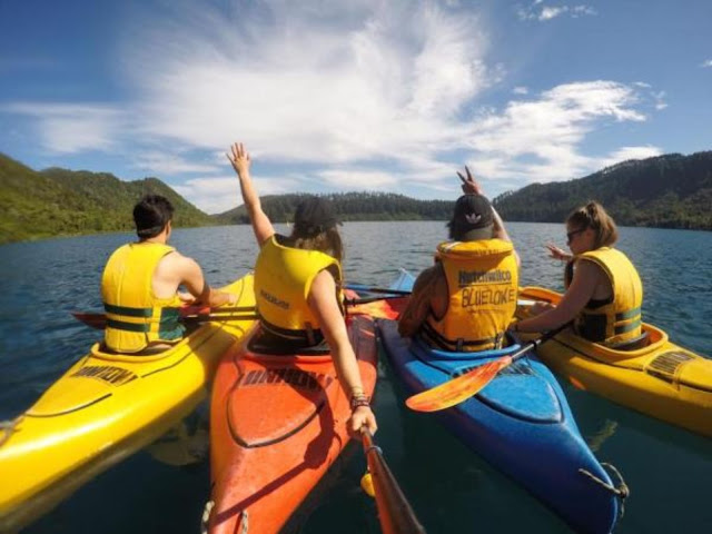 Blue Lake TOP 10 Holiday Park by null