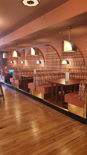 Comments and reviews of Cosy Club