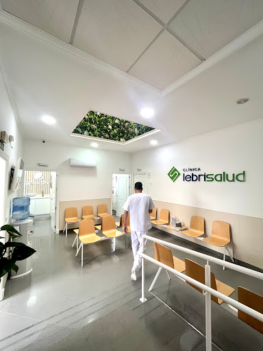 CLÍNICA DENTAL FALCÓN