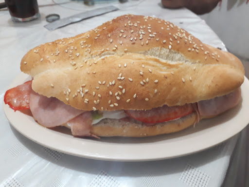 Fabrica De Tortas ACA LAS TORTAS Logo