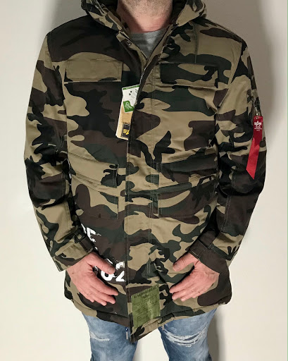 TomJacket - Visual