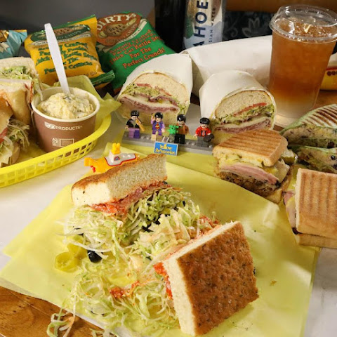 Yellow Submarine sandwich shop by null